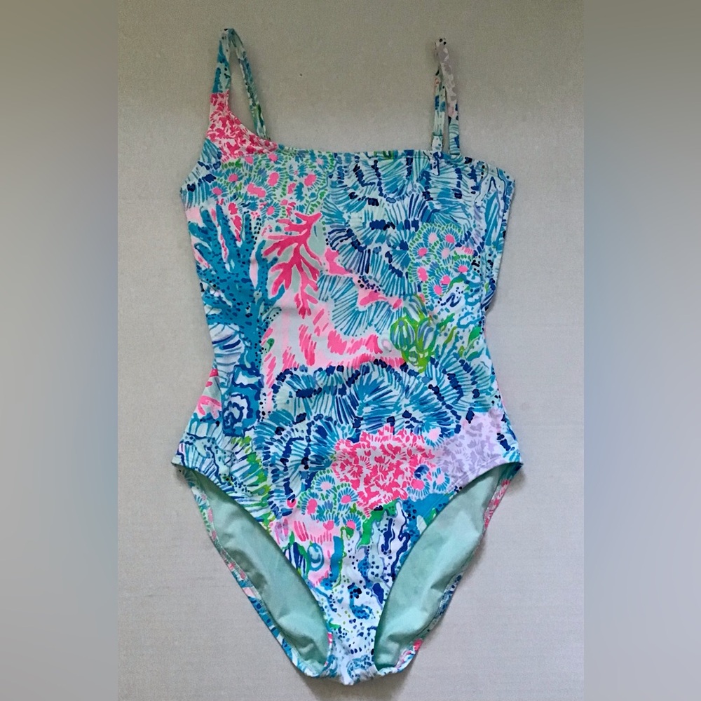 LILLY PULITZER SWIMSUIT SIZE 6